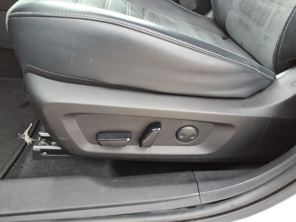 Used 2024 Mitsubishi Outlander SE image 33