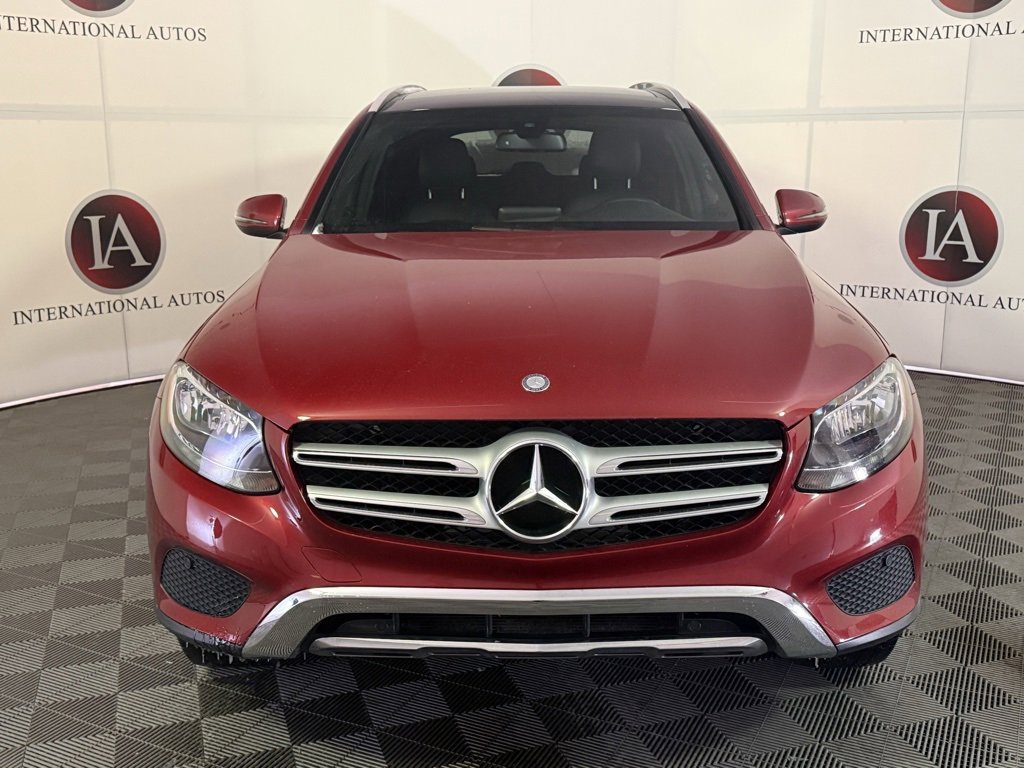 Used 2017 Mercedes-Benz GLC 300 4MATIC image 2