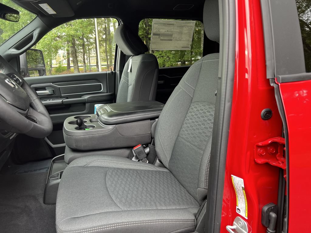 New 2026 RAM 2500 Big Horn AWD/4WD image 14