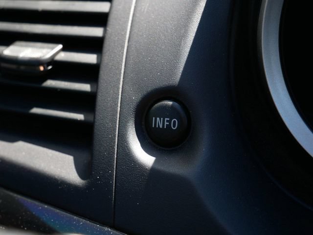 Used 2016 Mitsubishi Lancer ES AWD/4WD image 28