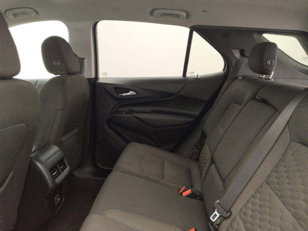 Used 2020 Chevrolet Equinox LT FWD image 18