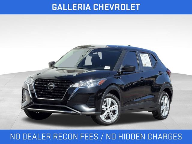 Used 2021 Nissan Kicks S image 1