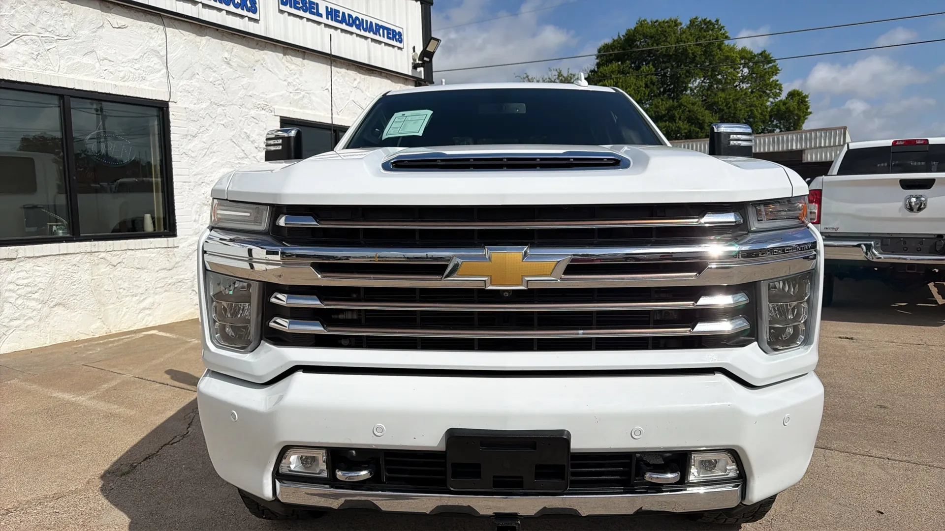 Used 2022 Chevrolet Silverado 2500 High Country AWD/4WD image 5