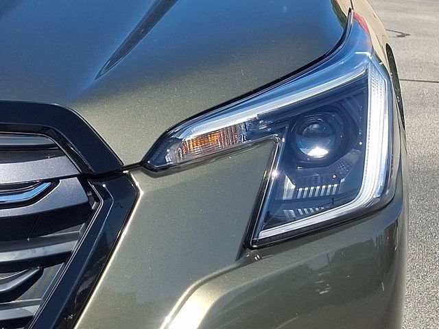 Certified 2023 Subaru Forester Touring AWD/4WD image 9