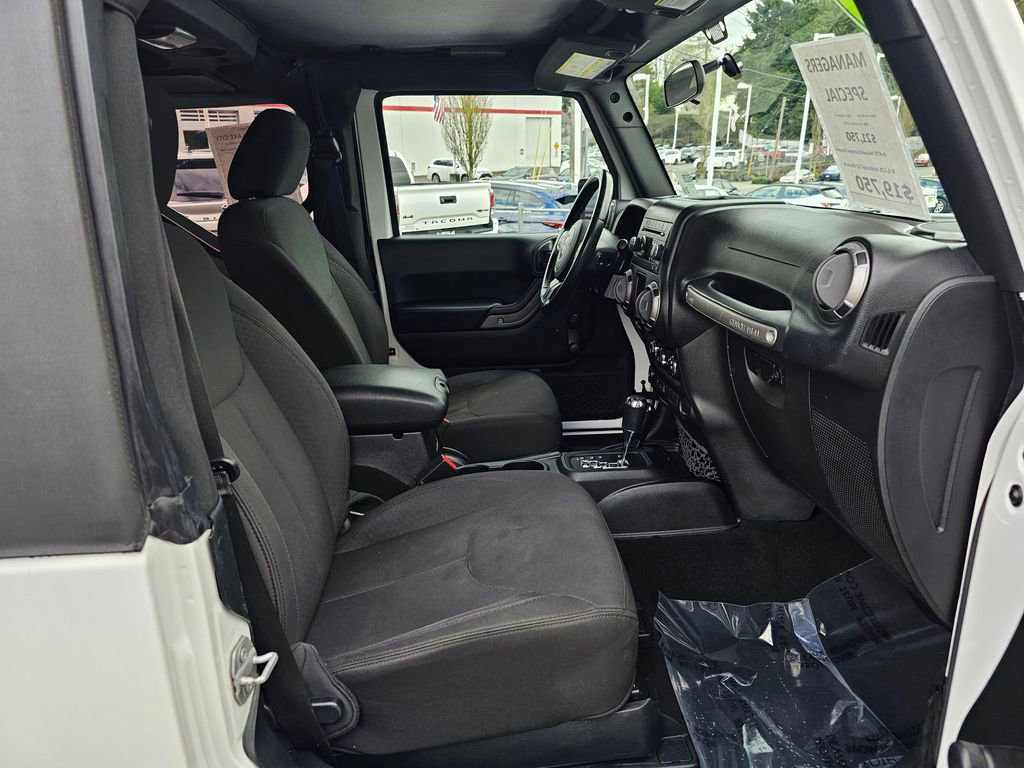 Used 2018 Jeep Wrangler Sport image 10