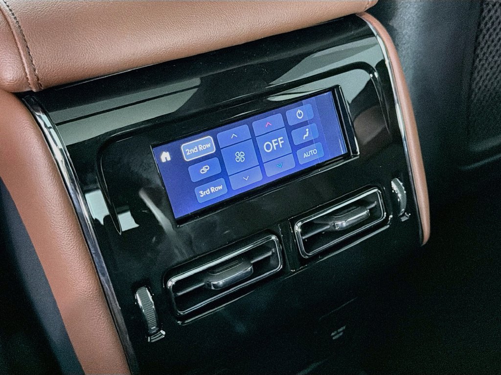 New 2026 Lincoln Aviator Reserve w/ Illumination Package RWD image 27