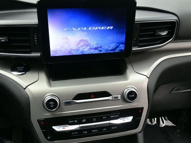 Used 2022 Ford Explorer XLT w/ Equipment Group 202A image 15