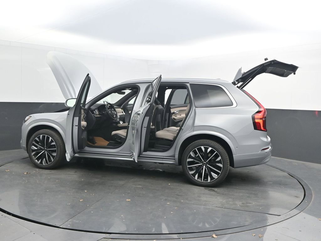 New 2026 Volvo XC90 B6 Plus w/ Protection Package Premier image 36