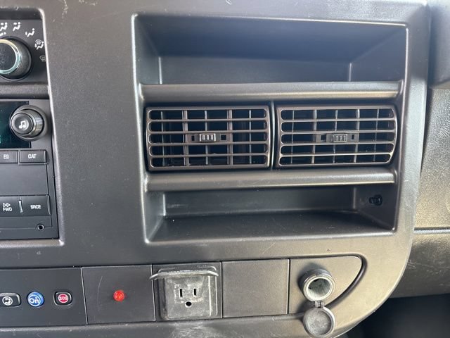 Used 2021 Chevrolet Express 2500 Extended w/ Driver Convenience Package RWD image 19
