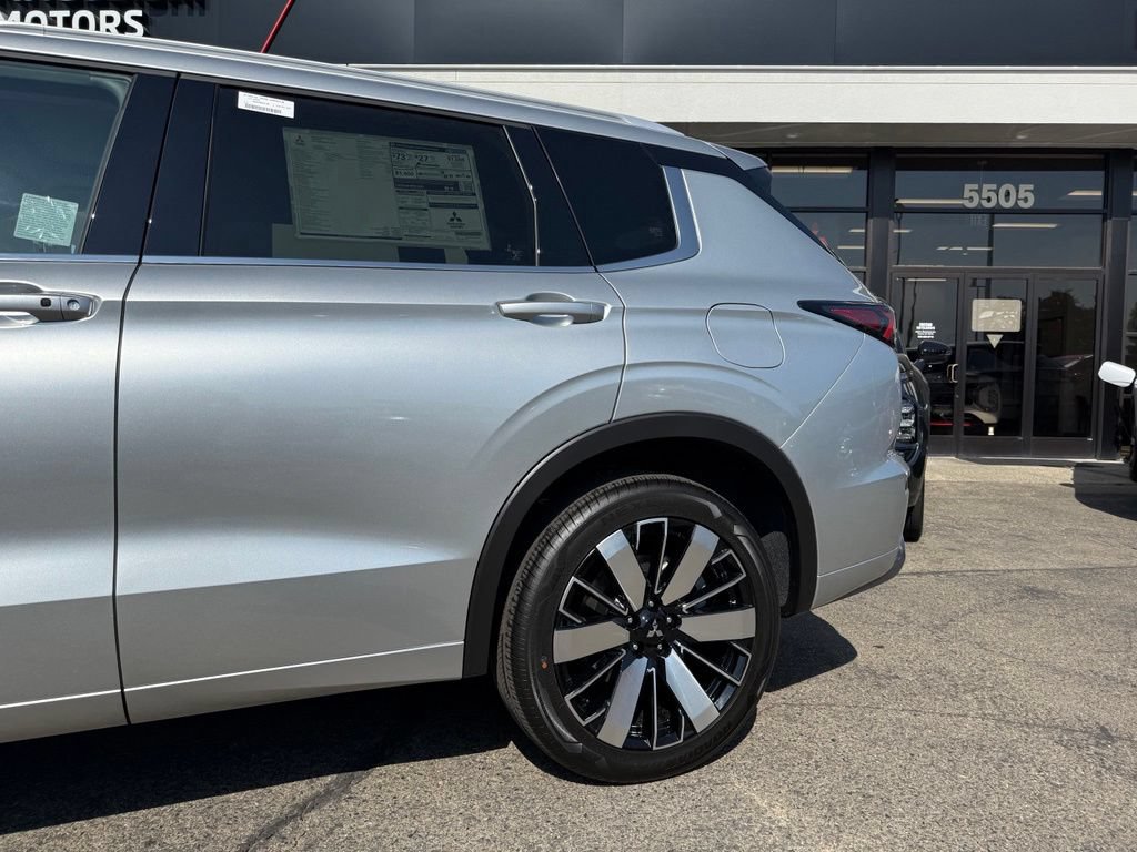 New 2026 Mitsubishi Outlander SEL AWD/4WD image 6