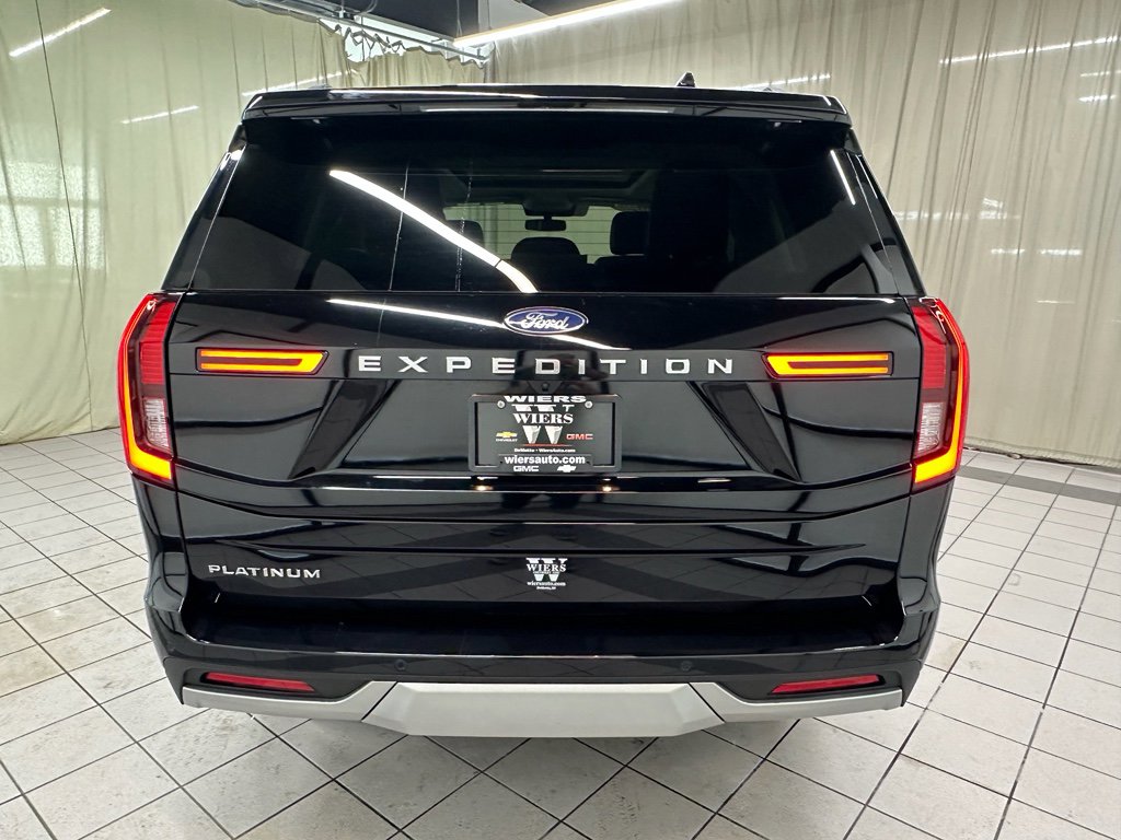 Used 2025 Ford Expedition Platinum image 6