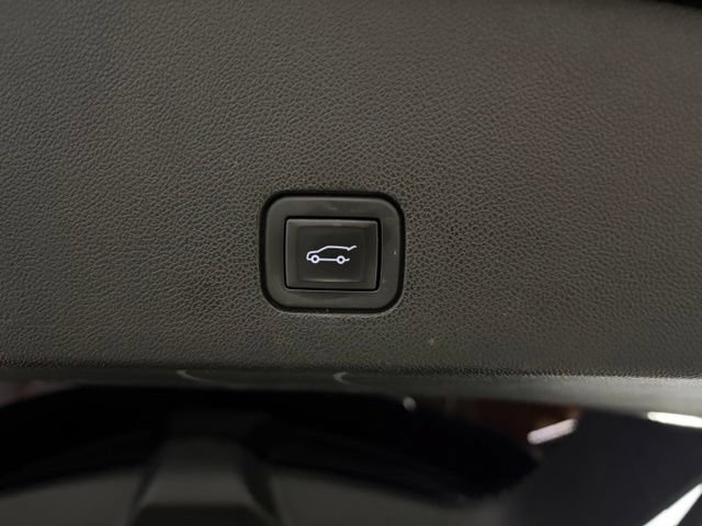 Used 2024 Cadillac XT6 Luxury w/ LPO, Floor Liner Package AWD/4WD image 11