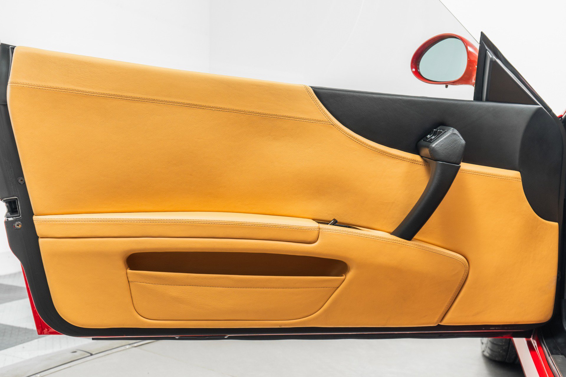 Used 1999 Ferrari 550 Maranello Coupe image 46