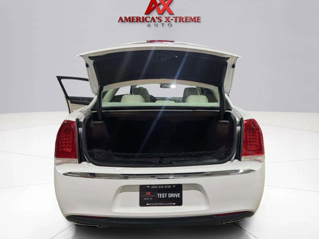 Used 2016 Chrysler 300 Limited w/ Driver Convenience Group image 29