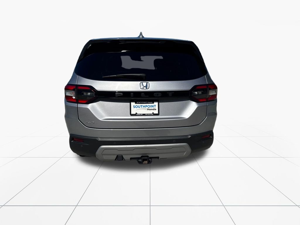 Used 2025 Honda Pilot EX-L image 7