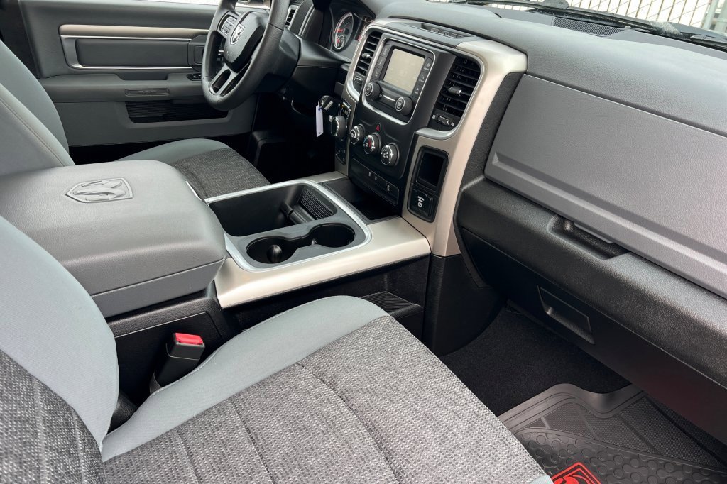 Used 2019 RAM 1500 Classic Warlock image 12