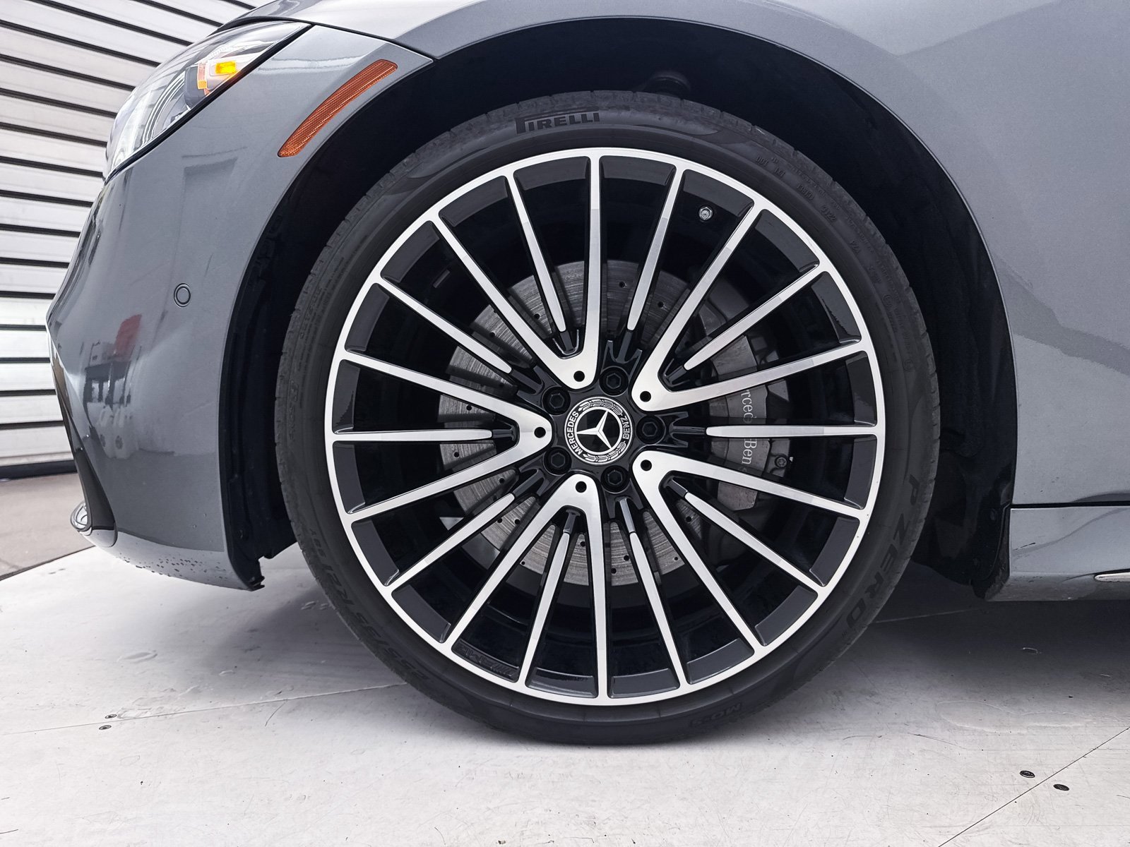 Used 2023 Mercedes-Benz S 500 4MATIC w/ AMG Line image 15