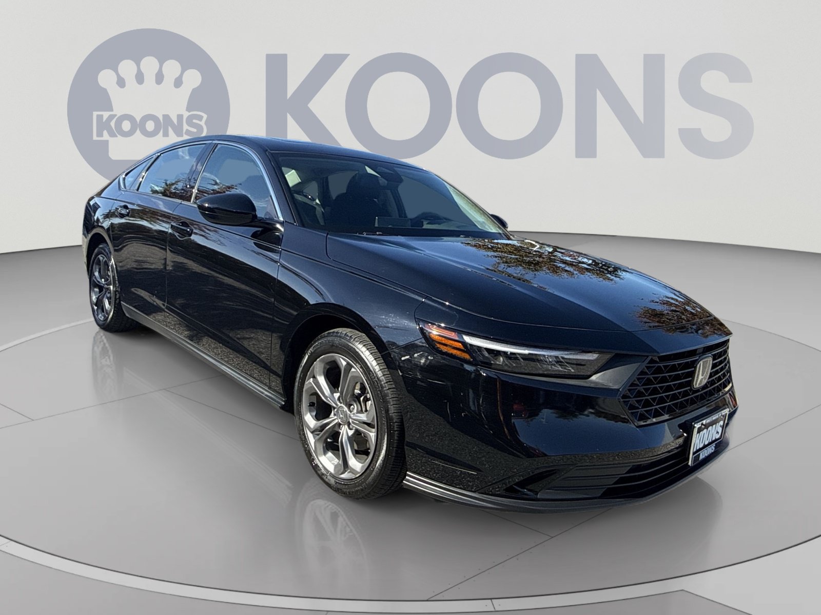 Used 2024 Honda Accord EX image 10