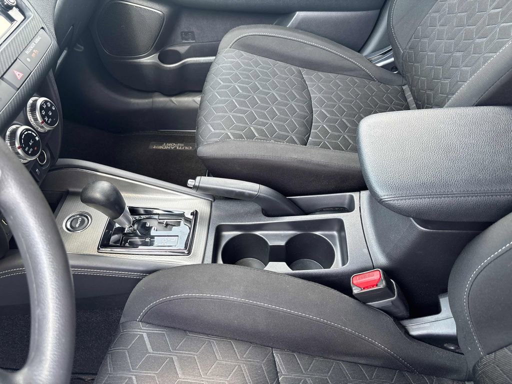 Used 2025 Mitsubishi Outlander Sport ES AWD/4WD image 19