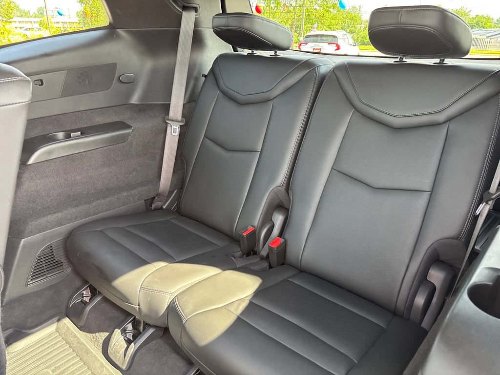 Used 2024 Cadillac XT6 Premium Luxury AWD/4WD image 30