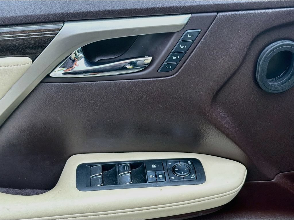 Used 2020 Lexus RX 350 FWD w/ Luxury Package image 23