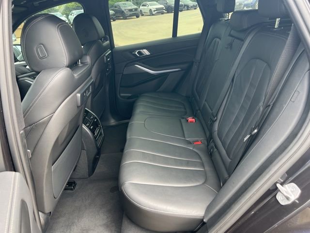 Used 2022 BMW X5 xDrive40i AWD/4WD image 16