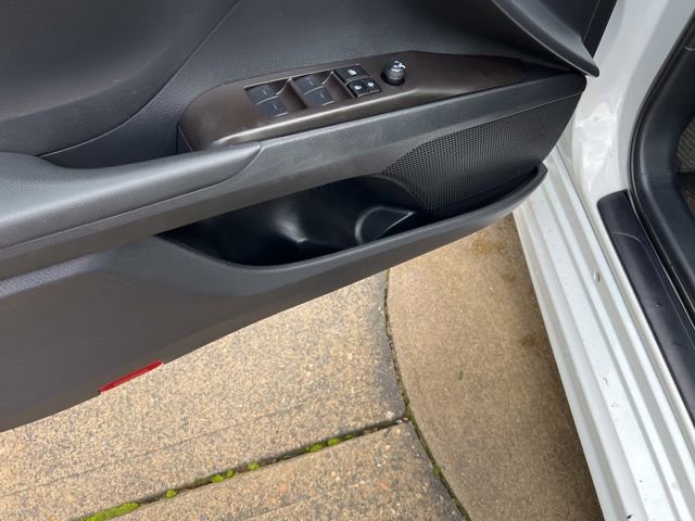 Used 2024 Toyota Camry SE image 41