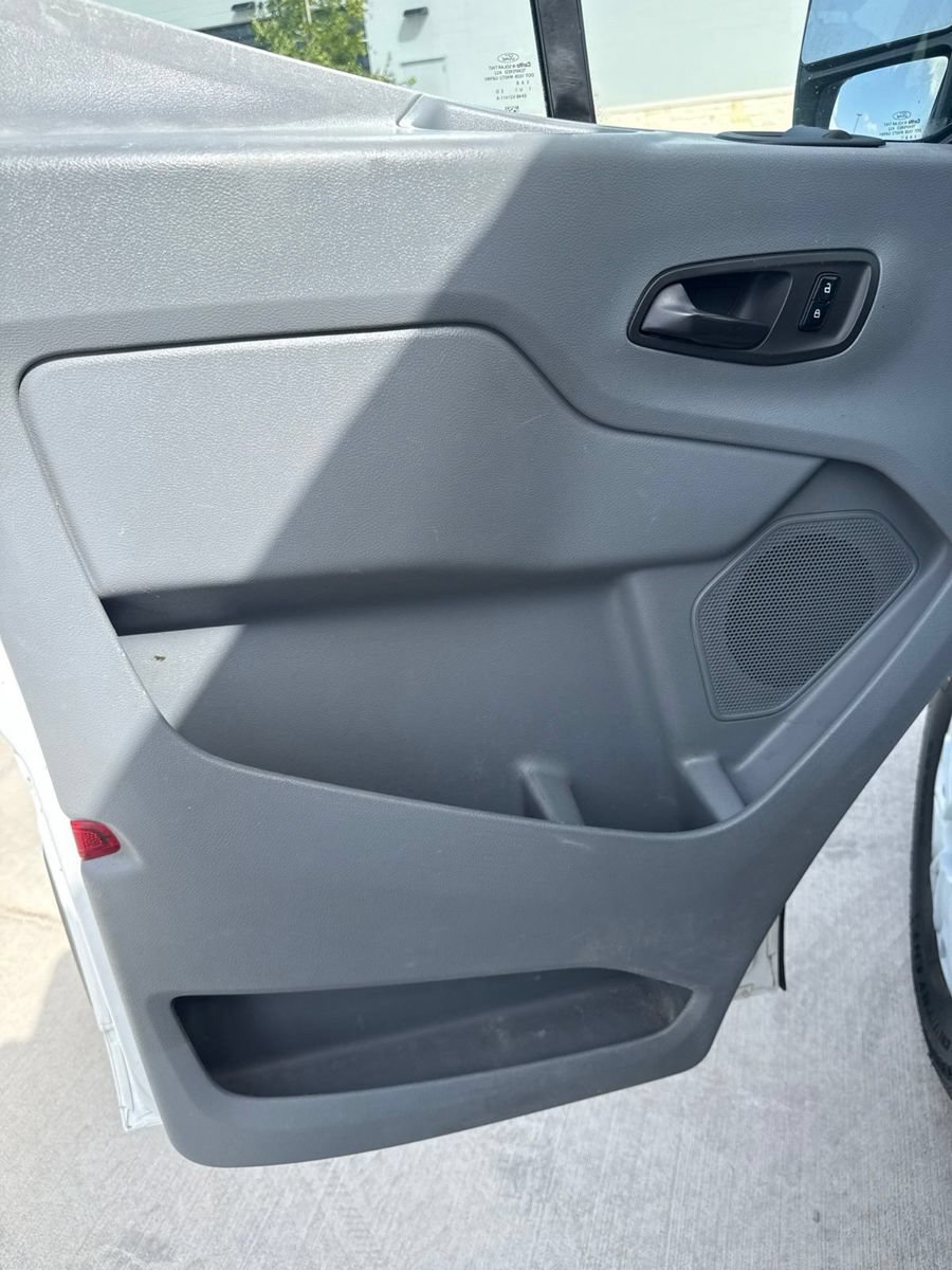 Used 2016 Ford Transit 350 XLT RWD image 9