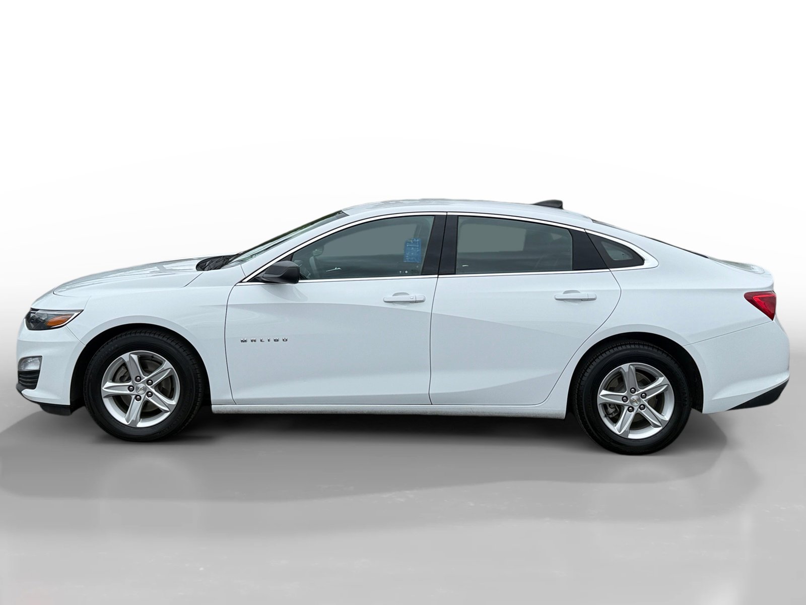 Used 2023 Chevrolet Malibu LS FWD image 2