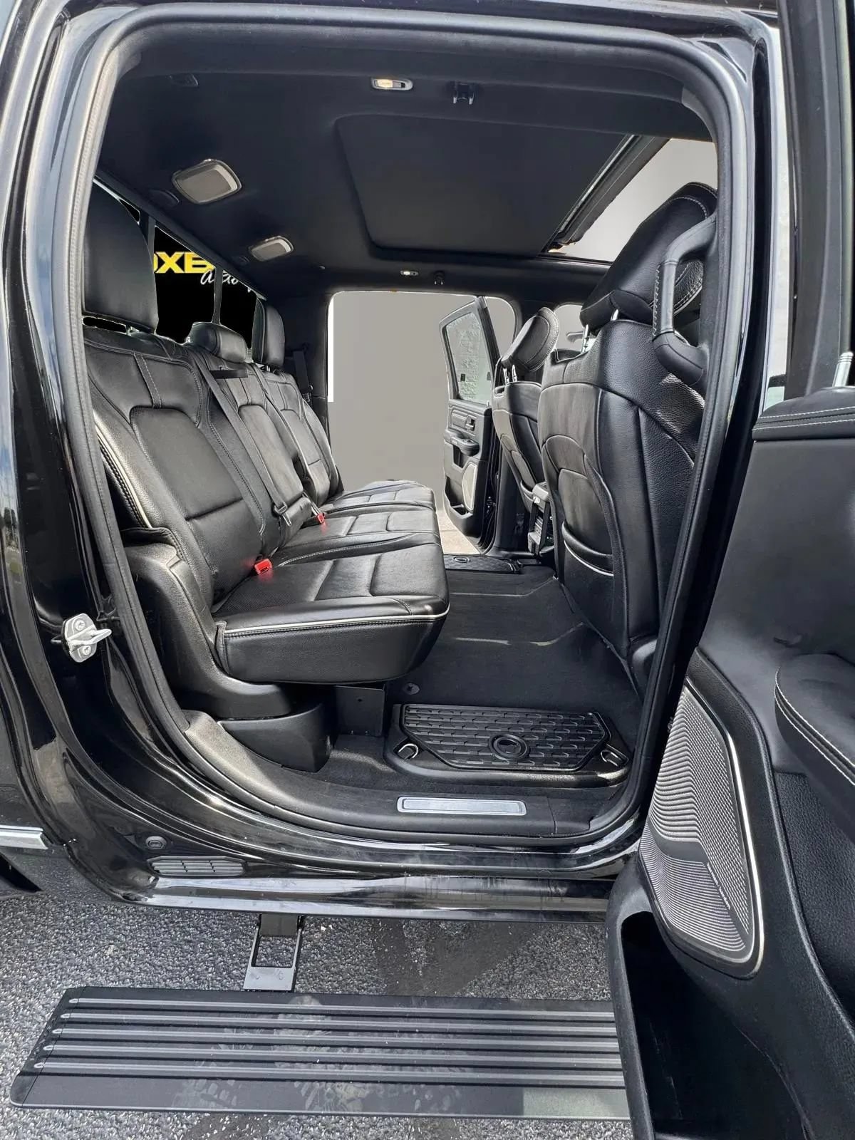 Used 2019 RAM 1500 Limited AWD/4WD image 11