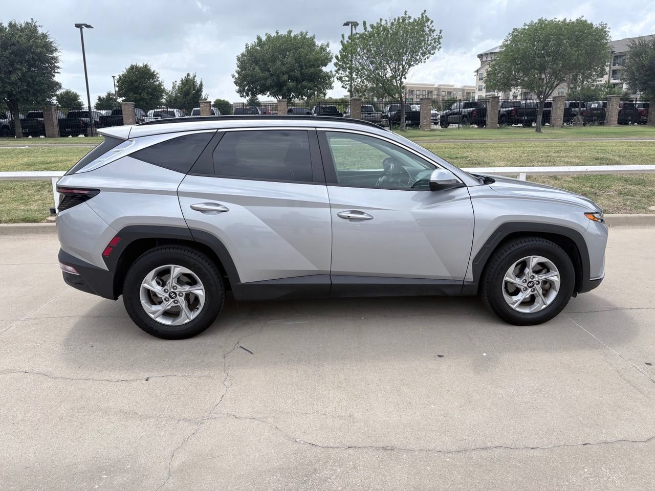 Used 2022 Hyundai Tucson SEL FWD image 3