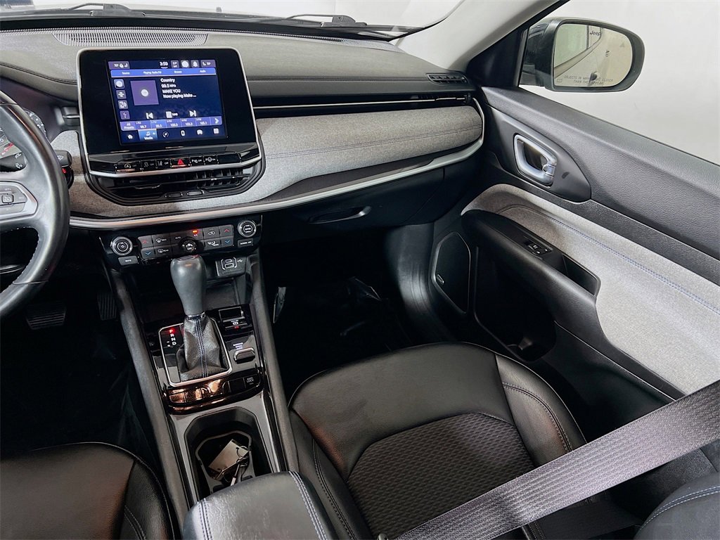 Used 2022 Jeep Compass Latitude w/ Sun and Sound Group image 20