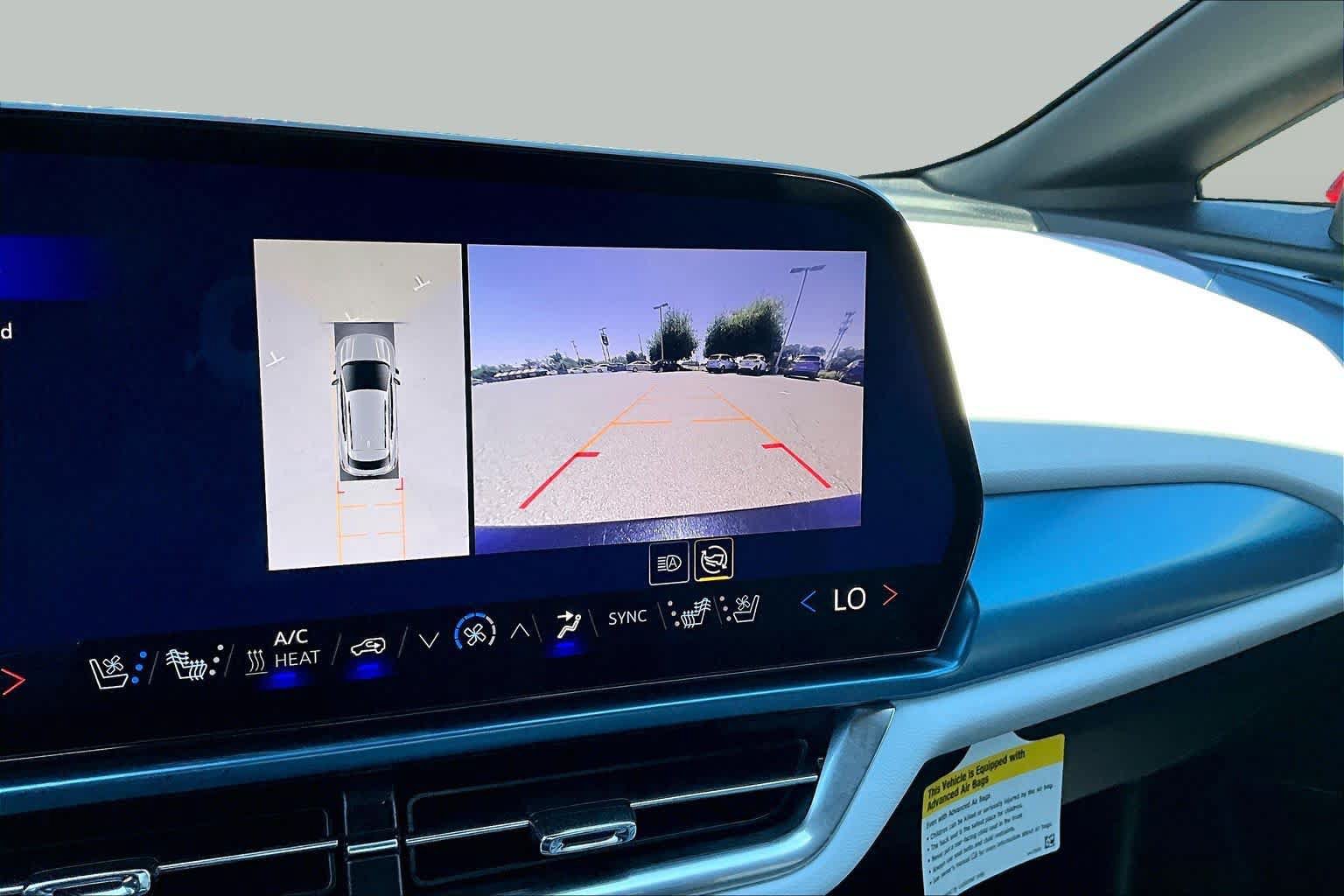 Used 2024 Chevrolet Equinox EV LT w/ Active Safety Package 3 FWD image 26