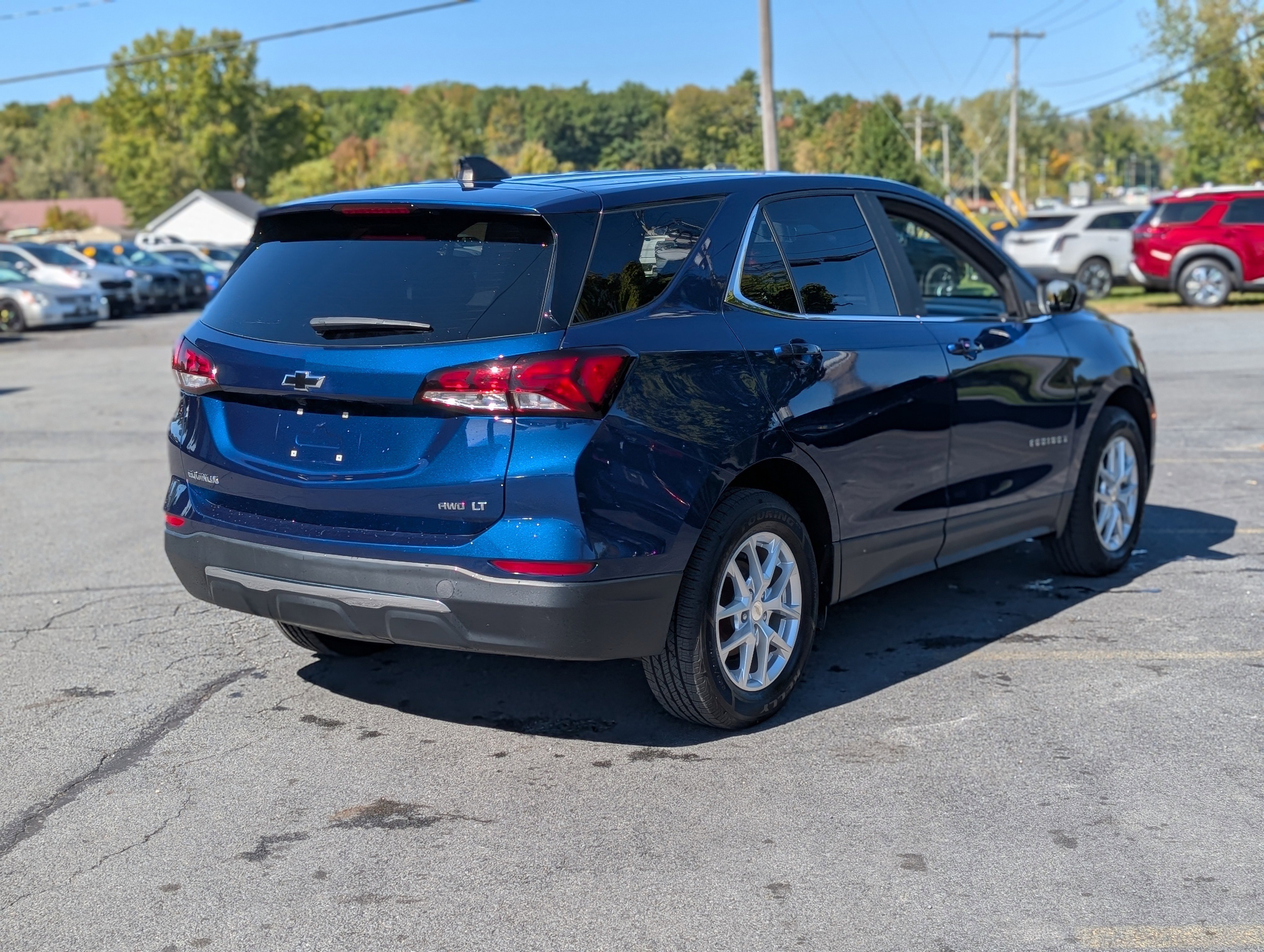 Used 2022 Chevrolet Equinox LT w/ LPO, Floor Liner Package image 10