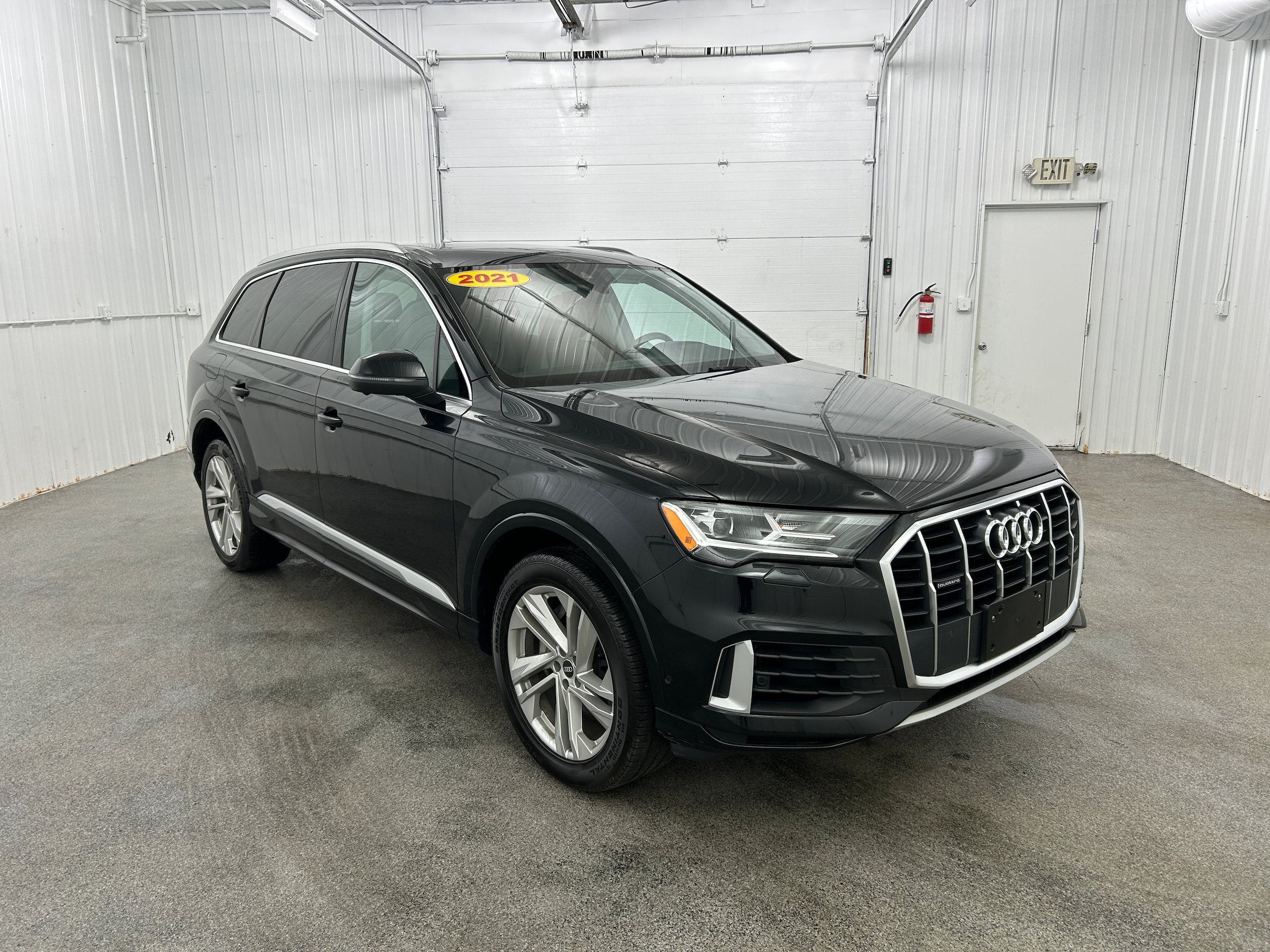 Used 2021 Audi Q7 3.0T Premium Plus AWD/4WD image 2