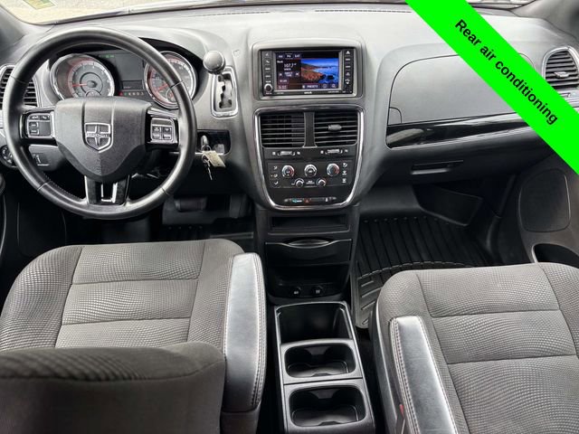 Used 2020 Dodge Grand Caravan SE FWD image 26