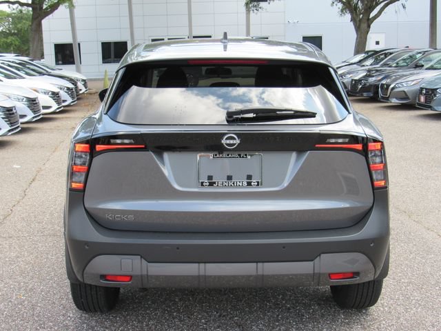 Certified 2025 Nissan Kicks SV FWD image 6