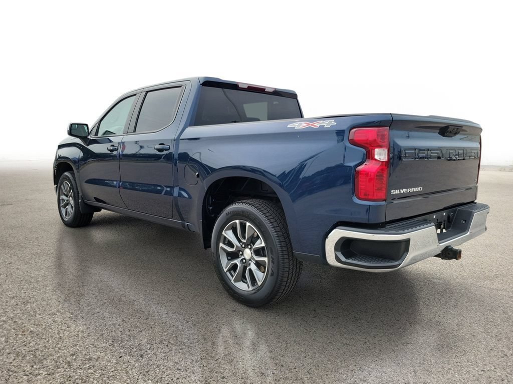 Used 2023 Chevrolet Silverado 1500 LT AWD/4WD image 3
