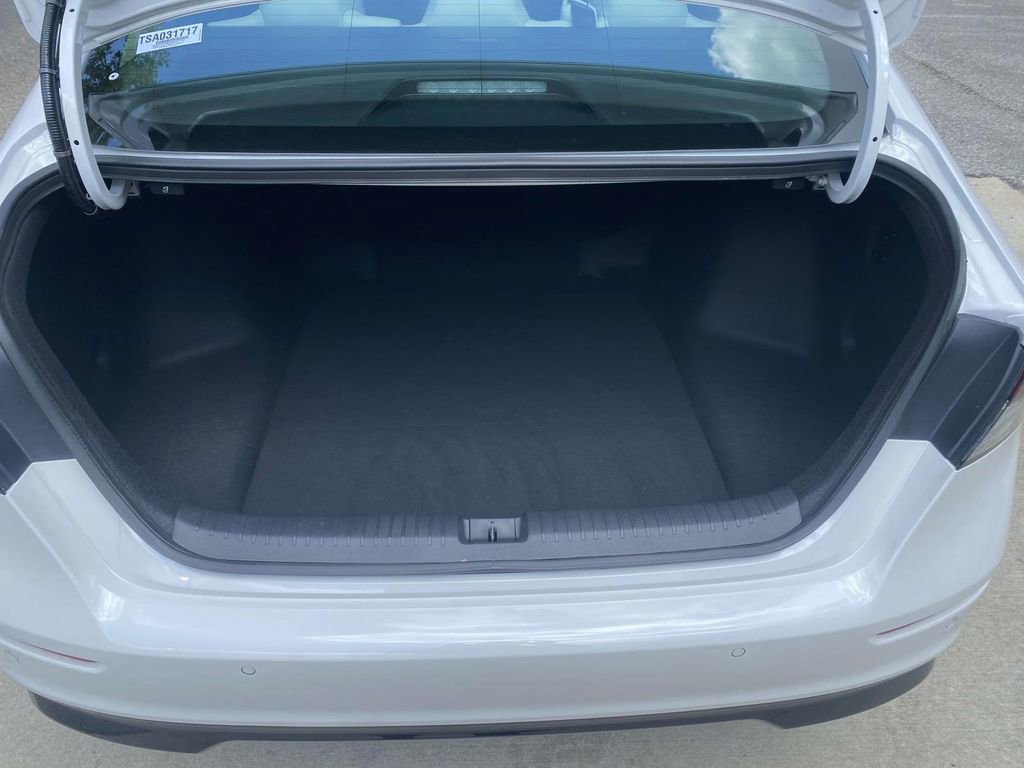 Used 2025 Honda Accord EX-L image 10