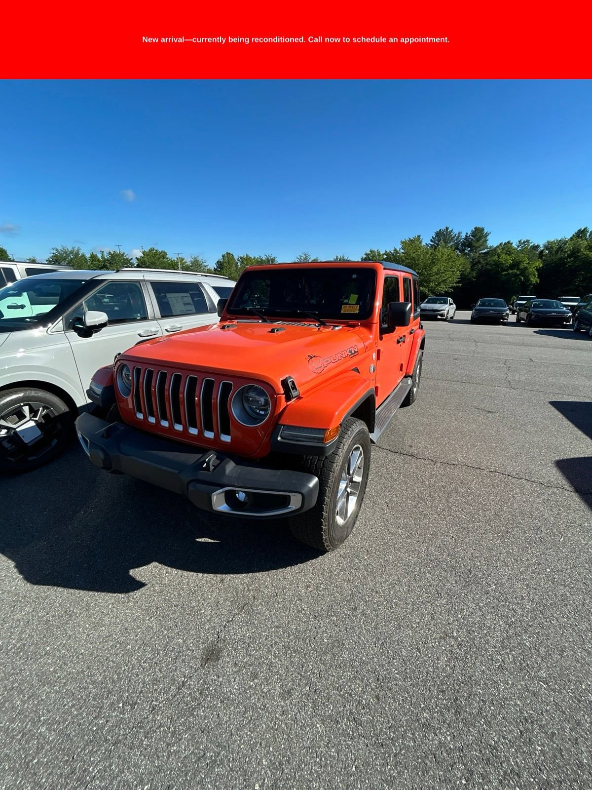Used 2018 Jeep Wrangler Unlimited Sahara AWD/4WD image 1