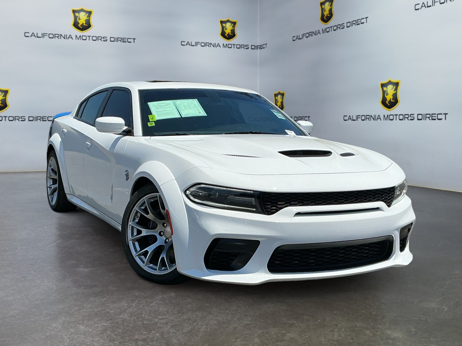 Used 2020 Dodge Charger SRT Hellcat w/ Navigation & Travel Group RWD image 3