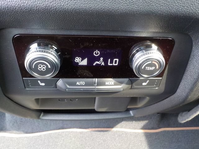 New 2027 GMC Acadia AT4 w/ Super Cruise Package AWD/4WD image 19