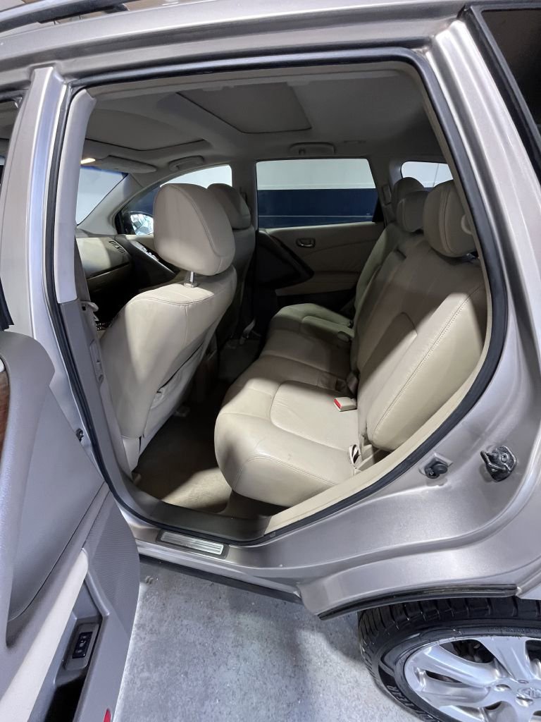 Used 2010 Nissan Murano LE image 9