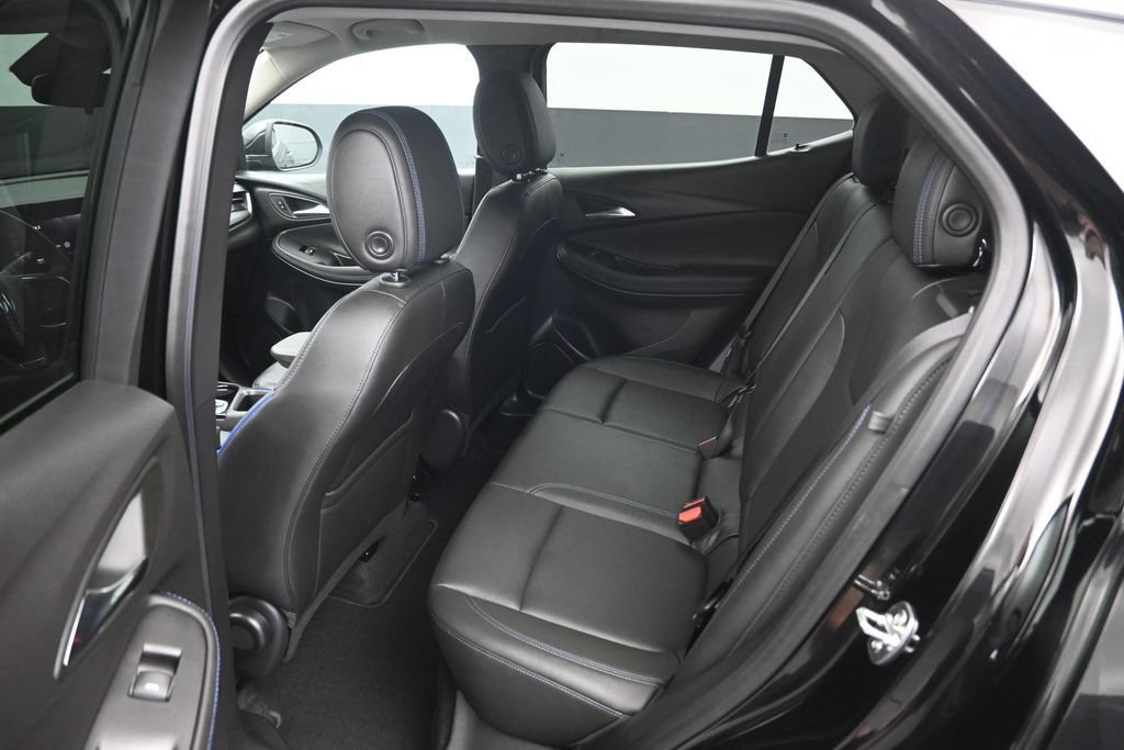 Used 2025 Buick Encore GX Sport Touring FWD image 10