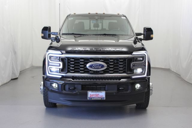 New 2026 Ford F450 Platinum w/ FX4 Off-Road Package AWD/4WD image 3