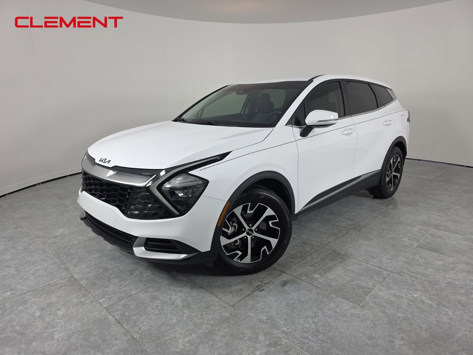 Used 2023 Kia Sportage EX image 1