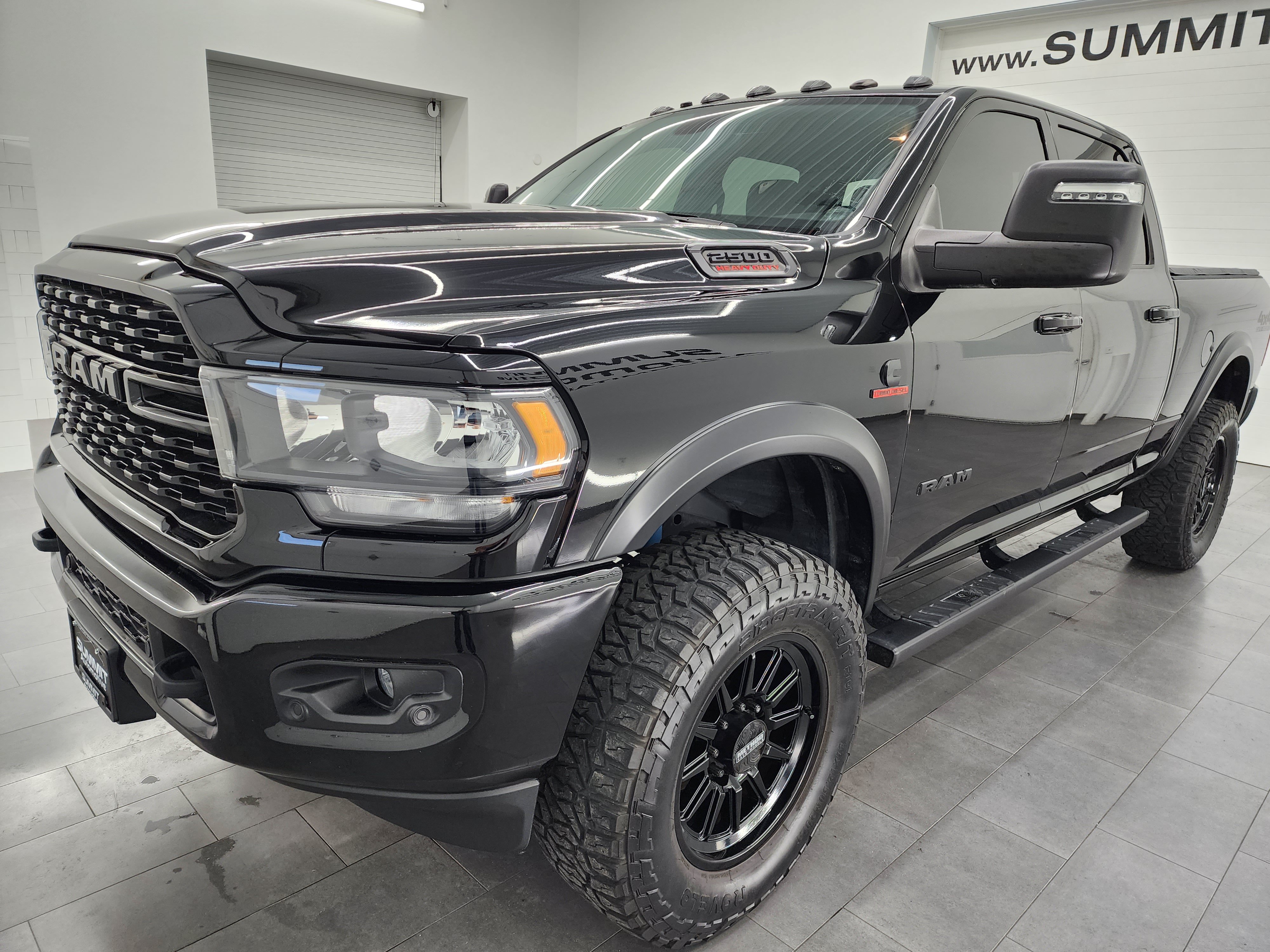 Used 2024 RAM 2500 Lone Star w/ Night Edition AWD/4WD image 7