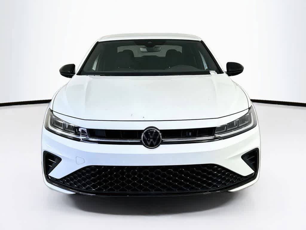 Used 2025 Volkswagen Jetta Sport image 6