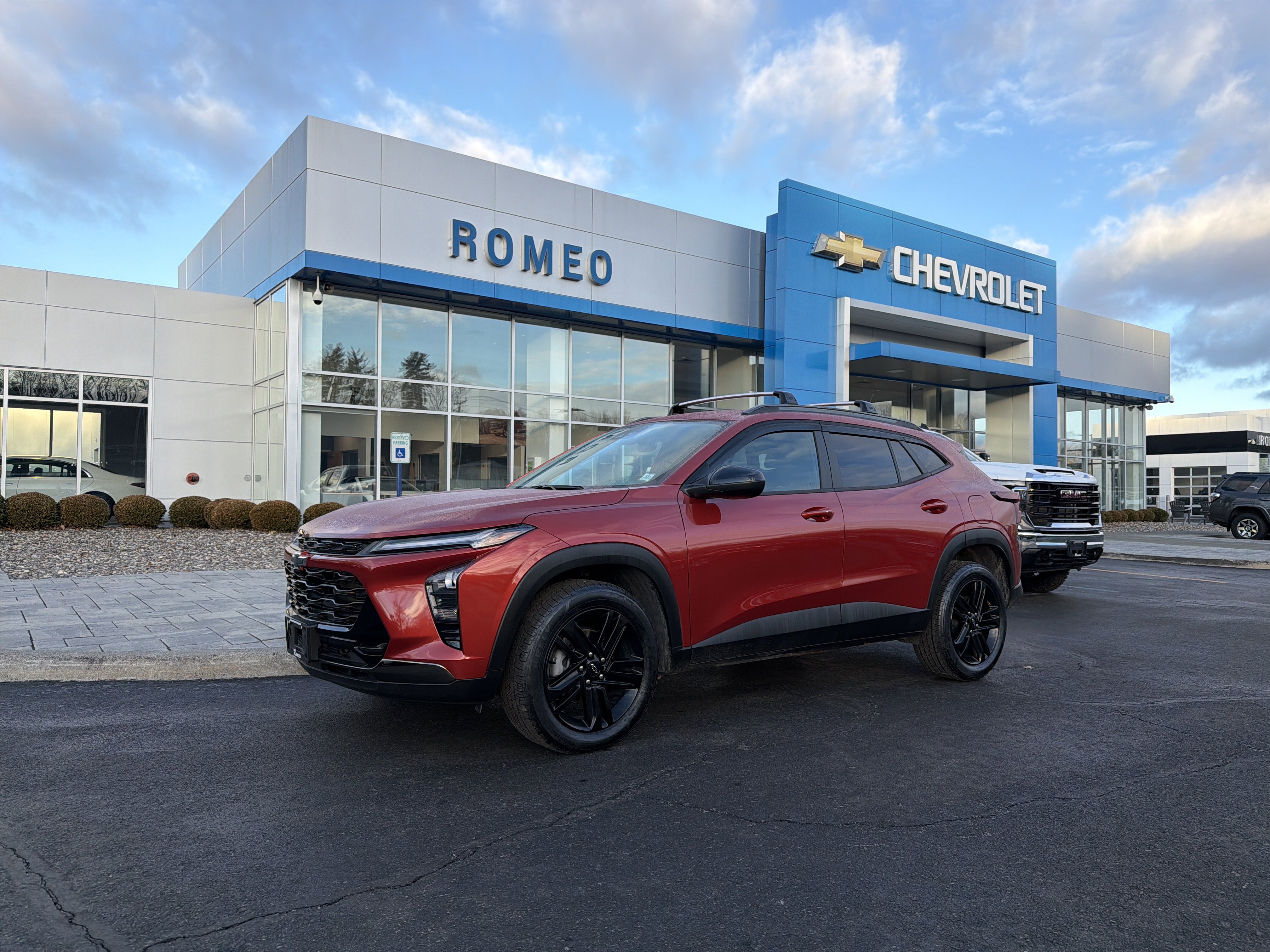 Certified 2024 Chevrolet Trax ACTIV w/ Driver Confidence Package