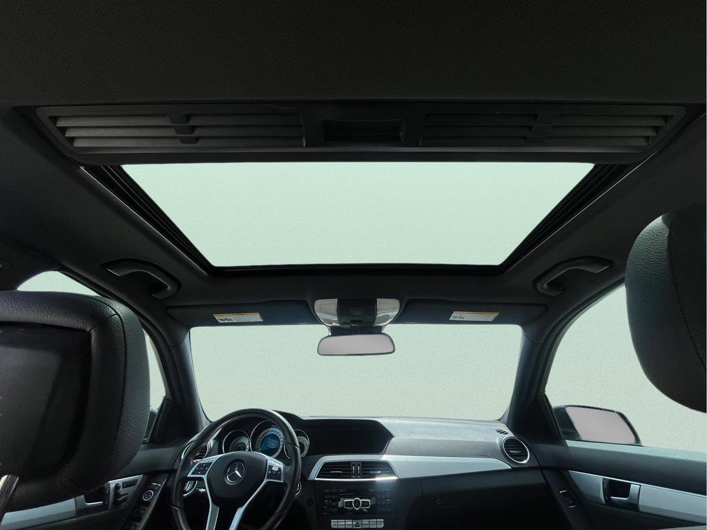 Used 2013 Mercedes-Benz C 250 Sedan image 23